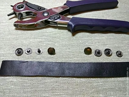 Робимо браслет з полімерної глини - ярмарок майстрів - ручна робота, handmade (шилом роблю дірочки) Робимо браслет з полімерної глини - ярмарок майстрів - ручна робота, handmade