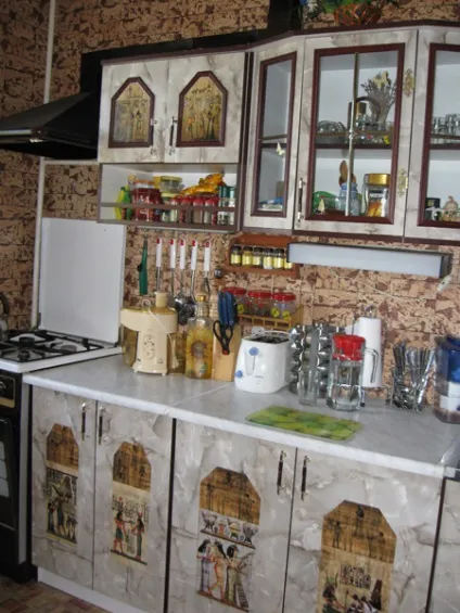 Декупаж кухні (39 фото) інструкція з оформлення своїми руками, приклади прикраси кухонних (декупаж кухні приладдя банок годин стін панно) Декупаж кухні (39 фото) інструкція з оформлення своїми руками, приклади прикраси кухонних