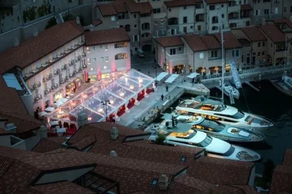 Дочка власника компанії swarovski вийшла заміж в сукні за 1 млн (дочка) Дочка власника компанії swarovski вийшла заміж в сукні за 1 млн