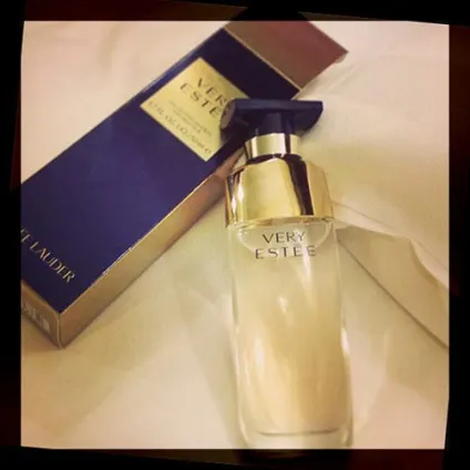 Estee lauder very estee - духи інфо