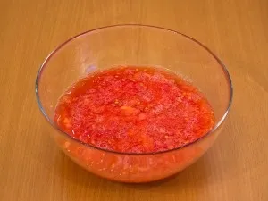 Фарширований перець, тушкований з помідорами - eё підказка - смачні рецепти з фото