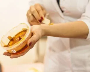 Фітосмола для депіляції в домашніх умовах (умовах) Фітосмола для депіляції в домашніх умовах