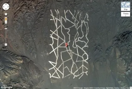 Фото google зняв з космосу загадкові об'єкти, день x (незвичайне) Фото google зняв з космосу загадкові об'єкти, день x