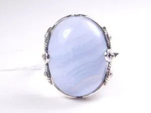 Блакитний агат фото, значення, властивості, історія, магія і колір каменю (блакитний) Блакитний агат фото, значення, властивості, історія, магія і колір каменю