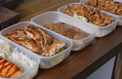 Готові страви заморозка смаженої курки і котлет та інших закусок (курки) Готові страви заморозка смаженої курки і котлет та інших закусок