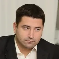 З санітарок - в прибиральниці