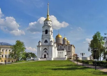 Як намалювати собор олівцем поетапно