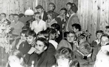 Як одягалася радянська молодь (25 фотографій) (чоловік) Як одягалася радянська молодь (25 фотографій)