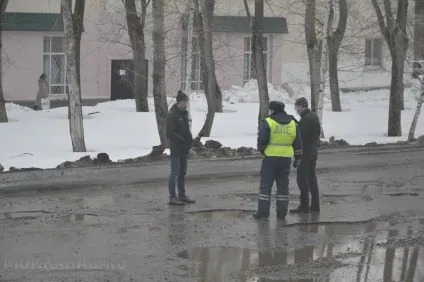 Як подати до суду на дорожників якщо через погані дороги ви пошкодили автомобіль