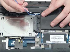 Як розібрати ноутбук packard bell dot s з картинками і відео (один гвинт який) Як розібрати ноутбук packard bell dot s з картинками і відео