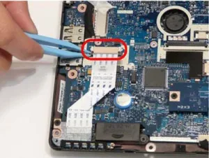 Як розібрати ноутбук packard bell dot s з картинками і відео (один гвинт який) Як розібрати ноутбук packard bell dot s з картинками і відео