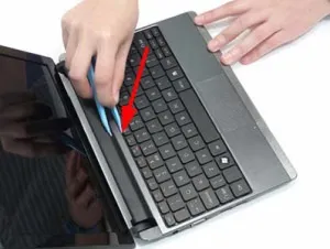 Як розібрати ноутбук packard bell dot s з картинками і відео (один гвинт який) Як розібрати ноутбук packard bell dot s з картинками і відео