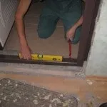 Як зробити поріг вхідних дверей