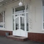 Як зробити поріг вхідних дверей