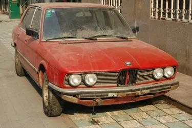Як прибрати кинутий автомобіль з двору (автомобіль) Як прибрати кинутий автомобіль з двору