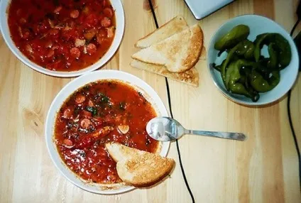 Як варити квасолевий суп з червоної квасолі рецепти з м'ясом, куркою, грибами (як варити квасолевий суп червоною білої квасолі рецепти м'ясом куркою грибами класичний консервованої мультиварці) Як варити квасолевий суп з червоної квасолі рецепти з м'ясом, куркою, грибами