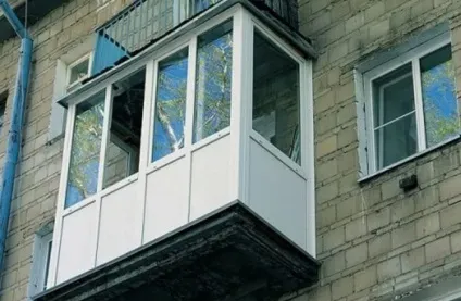 Як засклити балкон