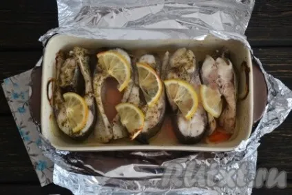 Як запекти товстолобика в духовці шматочками - рецепт з фото