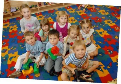 Картинки дітей в дитячому садку