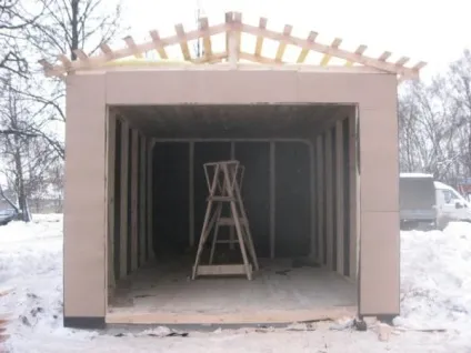 Каркасний гараж - сарай - побутівка (коньковий) Каркасний гараж - сарай - побутівка