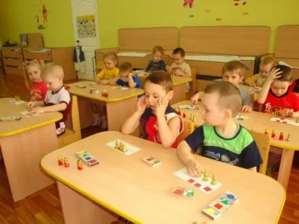 Картинки дітей в дитячому садку