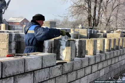 Кладка стін з теплоблоков і їх фарбування (багатошарові блоки) Кладка стін з теплоблоков і їх фарбування