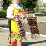 Корінням дерево сильно