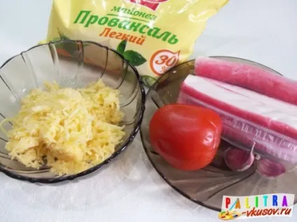 Крабові палички фаршировані сиром і помідорами (фото-рецепт) (фаршировані) Крабові палички фаршировані сиром і помідорами (фото-рецепт)