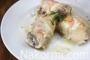 Курка в сметанному соусі на сковороді рецепт з фото, секрети господині (сковороді) Курка в сметанному соусі на сковороді рецепт з фото, секрети господині