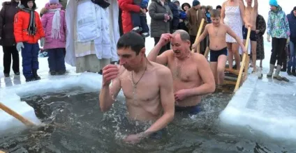 Хрещення 2017, якого числа, дата, де і коли купатися в ополонках, фото