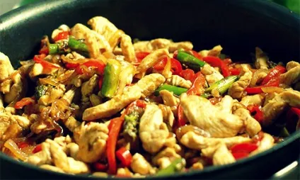 Курка по-китайськи з овочами - рецепт - howcooktasty - як готувати смачно!