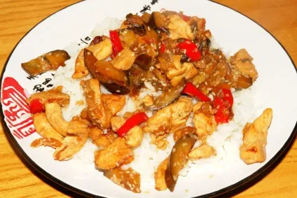 Куряче філе по-китайськи з овочами і рисом - як приготувати курку по-китайськи, покроковий рецепт з (куряче) Куряче філе по-китайськи з овочами і рисом - як приготувати курку по-китайськи, покроковий рецепт з