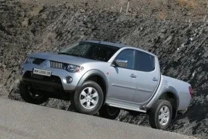 Кращі автомобілі для дачників (toyota rav4) Кращі автомобілі для дачників