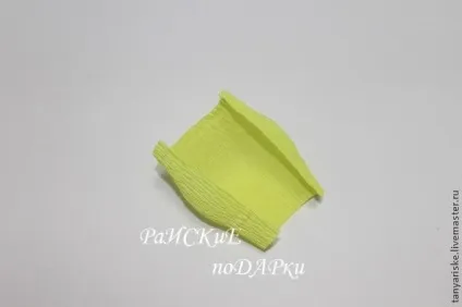 Майстер-клас букет пролісків з цукерок - ярмарок майстрів - ручна робота, handmade (паперу вирізаємо відрізок) Майстер-клас букет пролісків з цукерок - ярмарок майстрів - ручна робота, handmade
