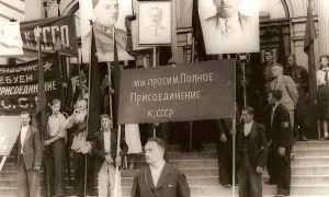 Президенти різні потрібні, президенти різні важливі, червона армія (Донбас дадуть відкриття) Президенти різні потрібні, президенти різні важливі, червона армія