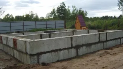 Монтаж фундаменту з блоків ФБС підготовка, етапи