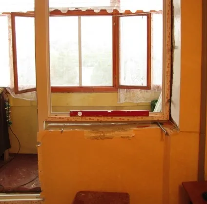 Монтаж металопластикових дверей і вікна своїми руками, зроби сам на (верхньому профілі рами вікна) Монтаж металопластикових дверей і вікна своїми руками, зроби сам на