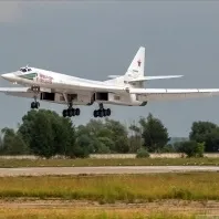 Треба жити сьогодні, зараз і тут! (Сьогодні) Треба жити сьогодні, зараз і тут!
