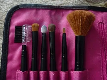 Набір кистей для макіяжу avon (для) Набір кистей для макіяжу avon