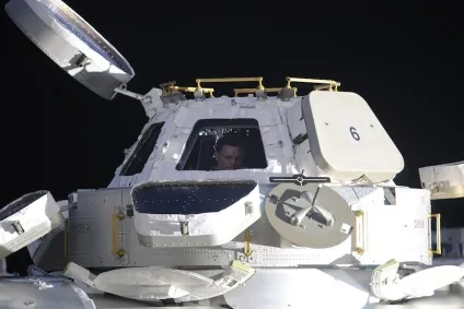 Неймовірні фото із космосу астронавта Дугласа Уілока - новини в фотографіях (космосу) Неймовірні фото із космосу астронавта Дугласа Уілока - новини в фотографіях