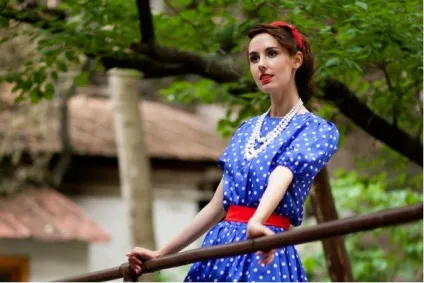 Образи для фотосесій влітку, навесні на вулиці і природі фото (природі) Образи для фотосесій влітку, навесні на вулиці і природі фото