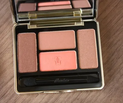 Палітра тіней guerlain ecrin 4 couleurs 14 les fauves відгук і макіяж, elia chaba (ecrin) Палітра тіней guerlain ecrin 4 couleurs 14 les fauves відгук і макіяж, elia chaba