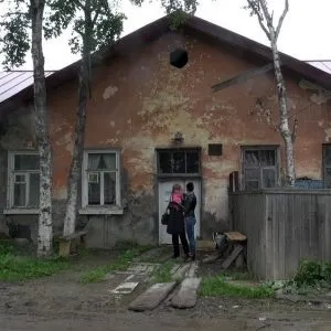 Визнання приватного будинку аварійним (житло вважається аварійним) Визнання приватного будинку аварійним