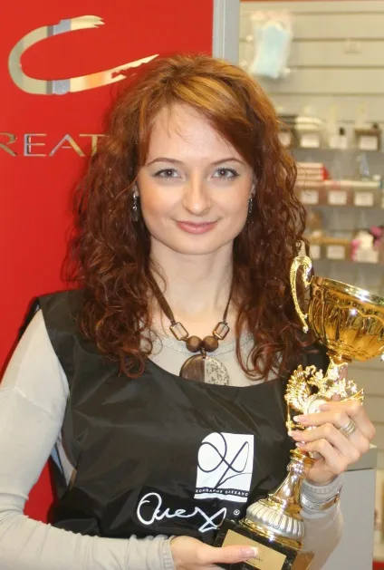 Професія майстер манікюру, журнал cosmopolitan (марина Шиан успіх нігті nail фахівець манікюр) Професія майстер манікюру, журнал cosmopolitan
