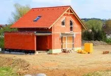 Перший вінець фундаменти різного виду і укладання матеріалу (один шар стеклоизола) Перший вінець фундаменти різного виду і укладання матеріалу