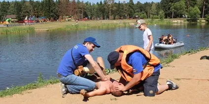 Перша допомога при утопленні - заходи по відновленню дихання і послідовність дій (утопленні) Перша допомога при утопленні - заходи по відновленню дихання і послідовність дій