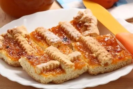 Пиріг з курагою (простий, татарський, з родзинками) рецепти