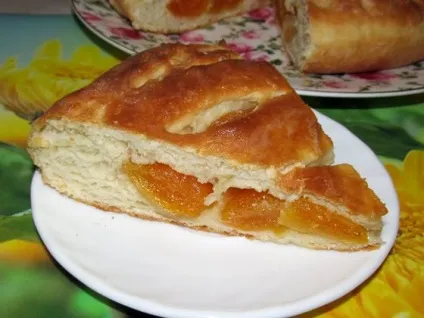 Пиріг з курагою