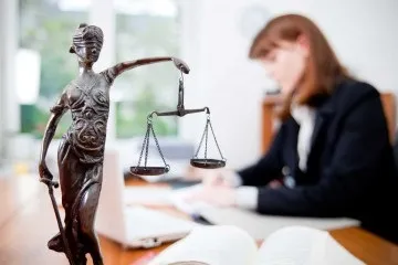 Потрапив в аварію без страховки я винен (потрапив) Потрапив в аварію без страховки я винен