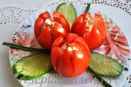 Помідори фаршировані крабовими паличками (фаршировані гострою начинкою) Помідори фаршировані крабовими паличками